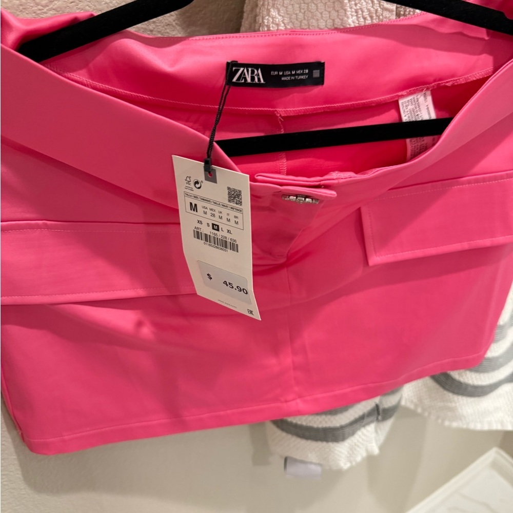 Zara Women's Pink Skirt - Picture 3 of 3